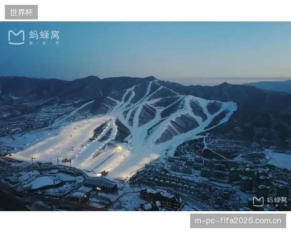 超过80%的新建大型滑雪场已采用变频造雪系统，其精确的流体校准可将单位造雪电耗降低至少18%
